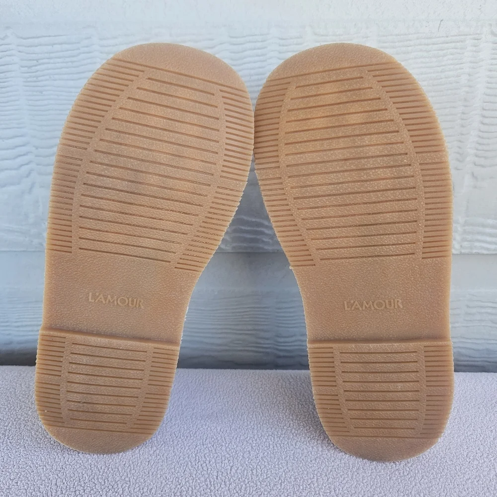 L'Amour Joy Classic Leather Stitch Down T-Strap Mary Jane Shoe White SZ 13 Hook
